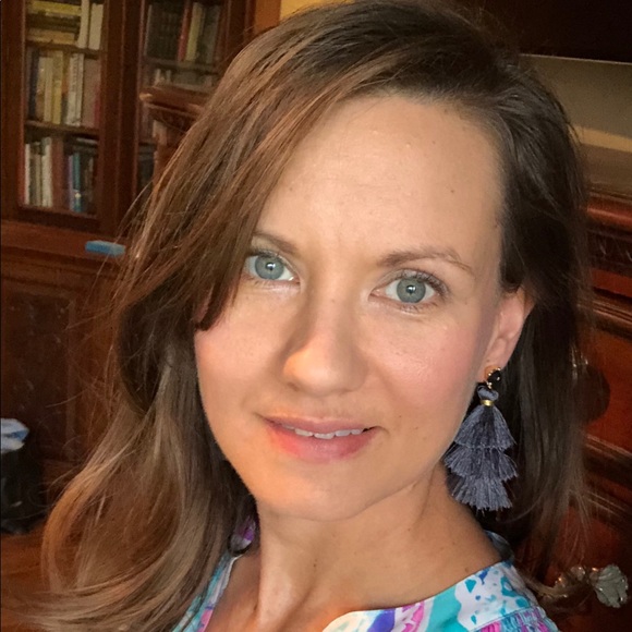 Meet your Posher, Joselyn - Picture 2 of 2